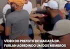 Mentira descarada: Prefeito Furlan faz vídeo dizendo que estava defendendo mulheres de agressão, sendo que o vídeo mostra somente homens ao redor do Jornalista Iran Fróes