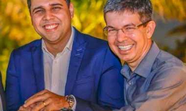 Randolfe Rodrigues sinaliza com apoio à pré-cadidatura de Clécio Luís