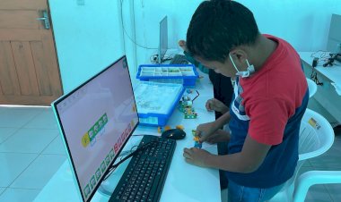 Alunos da Perimetral Norte participam do projeto Robótica Sem Fronteiras