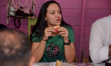 Totalmente despreparada, Rayssa Furlan, usa as redes sociais para atacar adversário político com frases infames