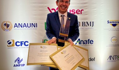 Senador Randolfe Rodrigues é eleito pela décima vez pelo Congresso Em Foco como o melhor Senador do Brasil