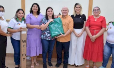 Prefeitura de Santana entrega kits contendo novos materiais de trabalho para as equipes do ESF e NASF