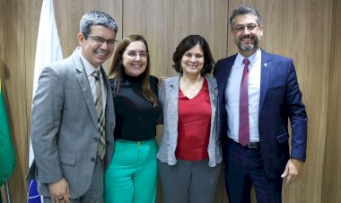 Nos 100 dias do Governo Clécio, Randolfe comemora aumento do número de UTIs e mais de R$70 milhões em recursos liberados para o Amapá