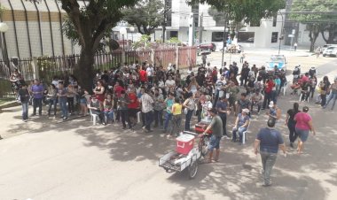 Atendendo a pedidos de centenas de pais de alunos para voltar às aulas o Ministério Público do Amapá entra com ação declaratória de ilegalidade de greve contra o Sinsepeap.