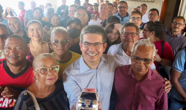 Com articulação de Randolfe, passa a valer o aumento de 9% para mais de 13 mil de servidores dos ex-territórios