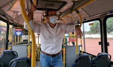 Ônibus velhos conseguidos pelo Prefeito Furlan gera revolta na população