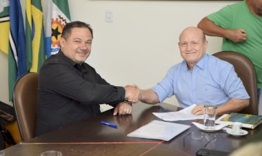 Prefeitura de Santana e JUCAP firmam acordo de cooperação técnica para agilizar processo de abertura de empresas