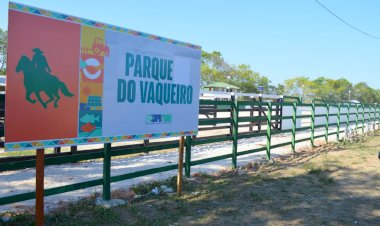 Governo Clécio homenageia nordestino  pioneiro durante a expofeira.