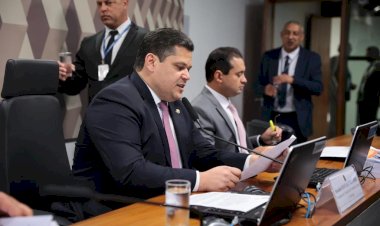 CCJ lê relatórios de indicação de Flavio Dino e Paulo Gonet; Alcolumbre confirma sabatina conjunta