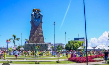 POVOS DO MEIO DO MUNDO HOMENAGEADOS.  Outros, NEM TANTO…