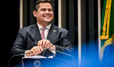 PT fecha apoio a Davi Alcolumbre para a presidência do Senado