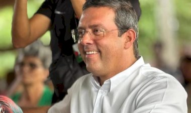 Prefeito Furlan se cala perante a onda de alagamentos em Macapá.