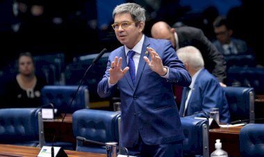 Com articulação de Randolfe, projeto que equipara salários dos policiais civis dos ex-territórios com com a carreira policial federal  é aprovado