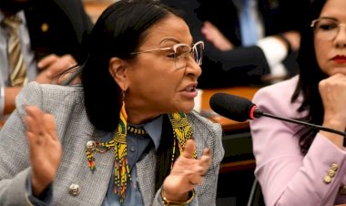 Povo Waiãpi comemora: Silvia Nobre poderá não ser mais candidata à Deputada Federal pelo Amapá