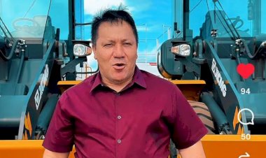 Com articulação do Prefeito Bala Rocha: O secretário Nildo Rodrigues recebeu dois novos tratores para reforçar a agricultura de Santana