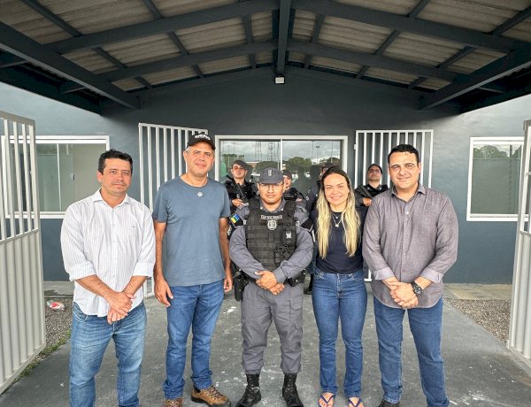 A pedido da deputada Liliane Abreu, secretário de segurança visita Tartarugalzinho e região dos Lagos