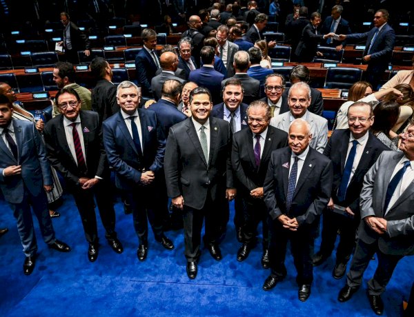 Davi Alcolumbre preside promulgação de emenda que reconhece tribunais de contas como essenciais ao controle externo