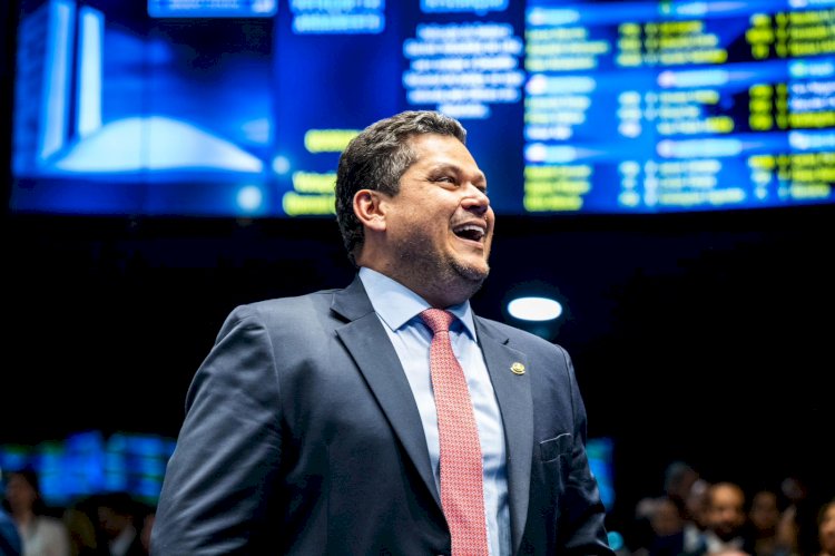 DAVI ALCOLUMBRE: A maior liderança política do Amapá nos últimos anos.