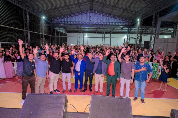 Prefeito Chico Nó prestigia encontro de bandas gospel do Rio Ajurixi