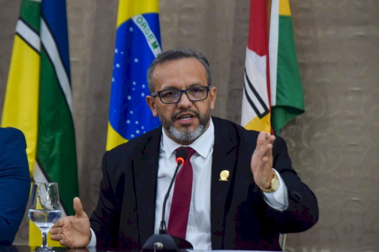 Presidente da Câmara de Vereadores de Macapá, vereador Dalua, cobra que o Prefeito Furlan normalize a coleta de lixo na capital.