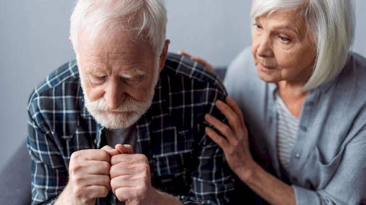 O descaso do prefeito Furlan causa um rombo histórico na Macapaprev, ameaçando os salários dos aposentados da PMM