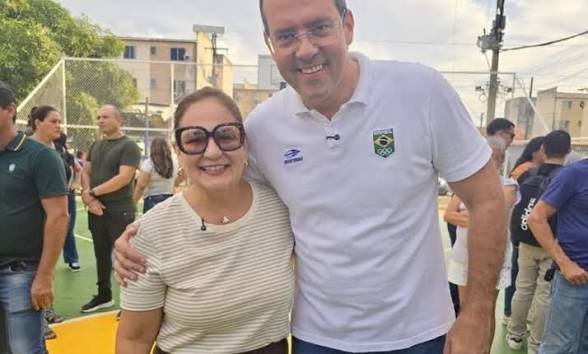 Hipocrisia: os amapaenses querem saber onde estava a indignação da ex-deputada Goreth quando, em 2 de janeiro de 2025, Furlan assinou o decreto promovendo a exoneração em massa de todos os ocupantes de cargos comissionados da prefeitura